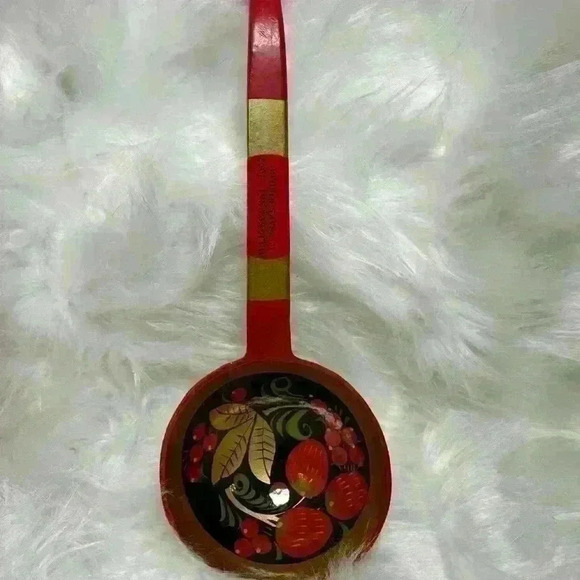 Vintage RUSSIAN ART WOOD HAND PAINTED BERRY HOHLOMA KHOKHLOMA LADLE LARGE SPOON - Picture 4 of 6